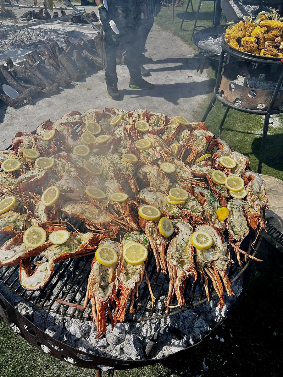 gbaroth's tweet photo. Lobsters in the desert was a vibe. The soho desert house had some incredible food and the production they put into this event was impressive https://t.co/kSdJ1C8djM