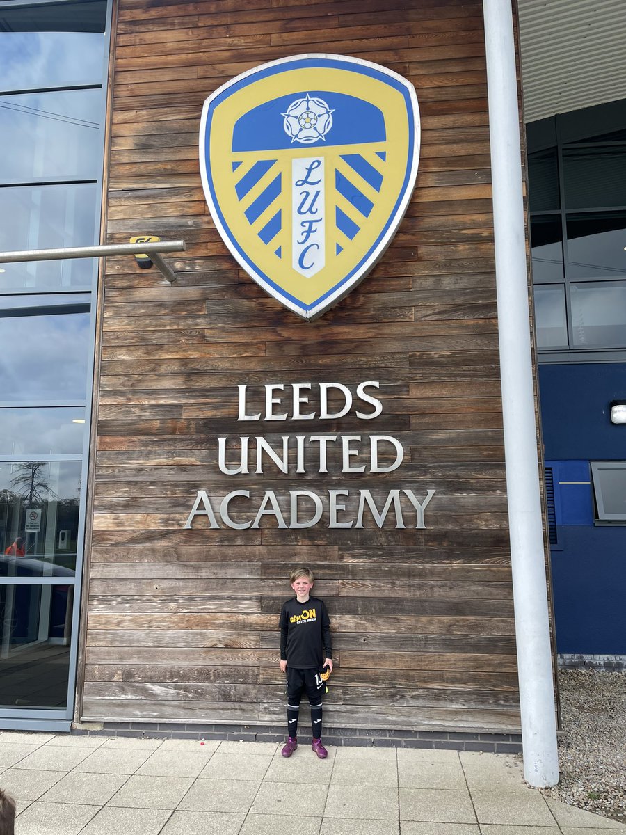 MARKTSURF's tweet photo. Leeds away 15.04.2024 https://t.co/dvbLQjjBcy