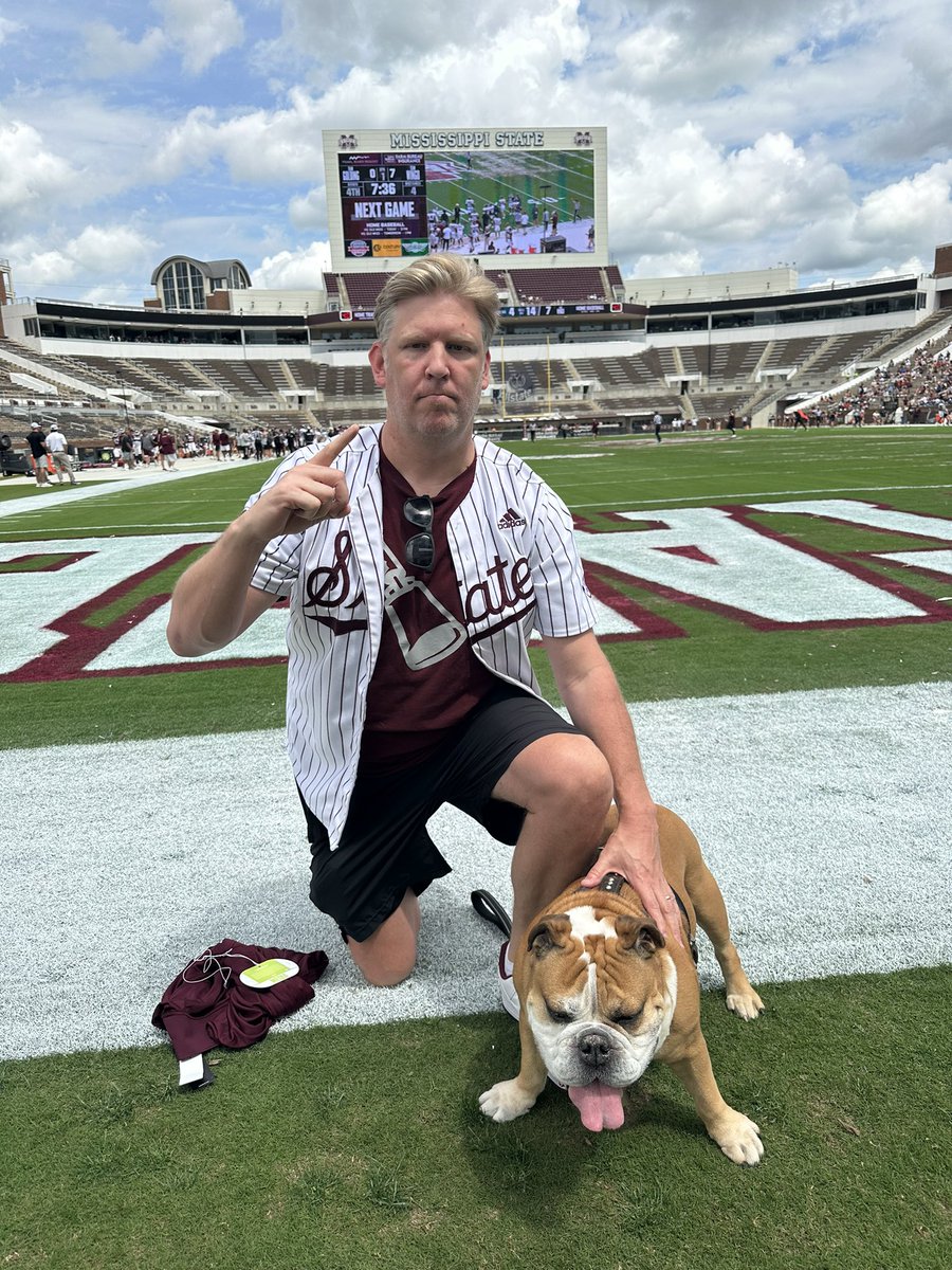Brandon Walker on Twitter "The most Mississippi State picture ever taken."