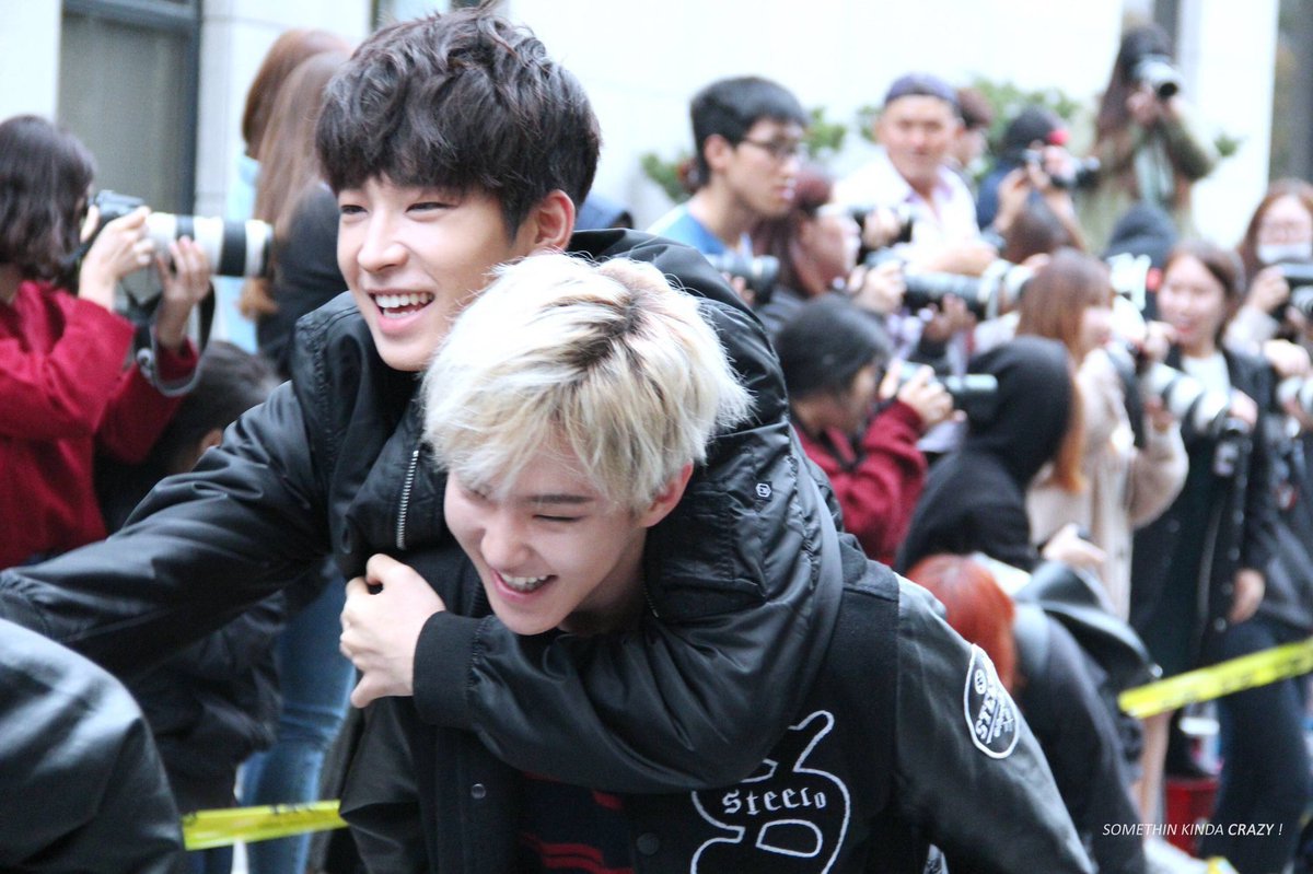 trevi615's tweet photo. 난 이런 권전을 젤좋아하는듯 。 https://t.co/w2z8gPsNMh