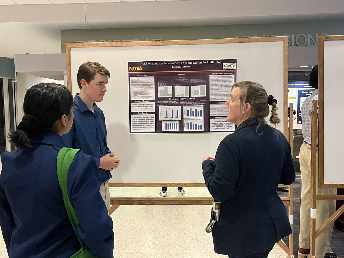 arlingtontechcc's tweet photo. DE Stats at it again! We are at the Virginia Experiential Learning Conference as NOVA students and Arlington Tech students are showcasing their research. @APSMath @APSCareerCenter @APSVirginia https://t.co/wcBT6oSBHZ