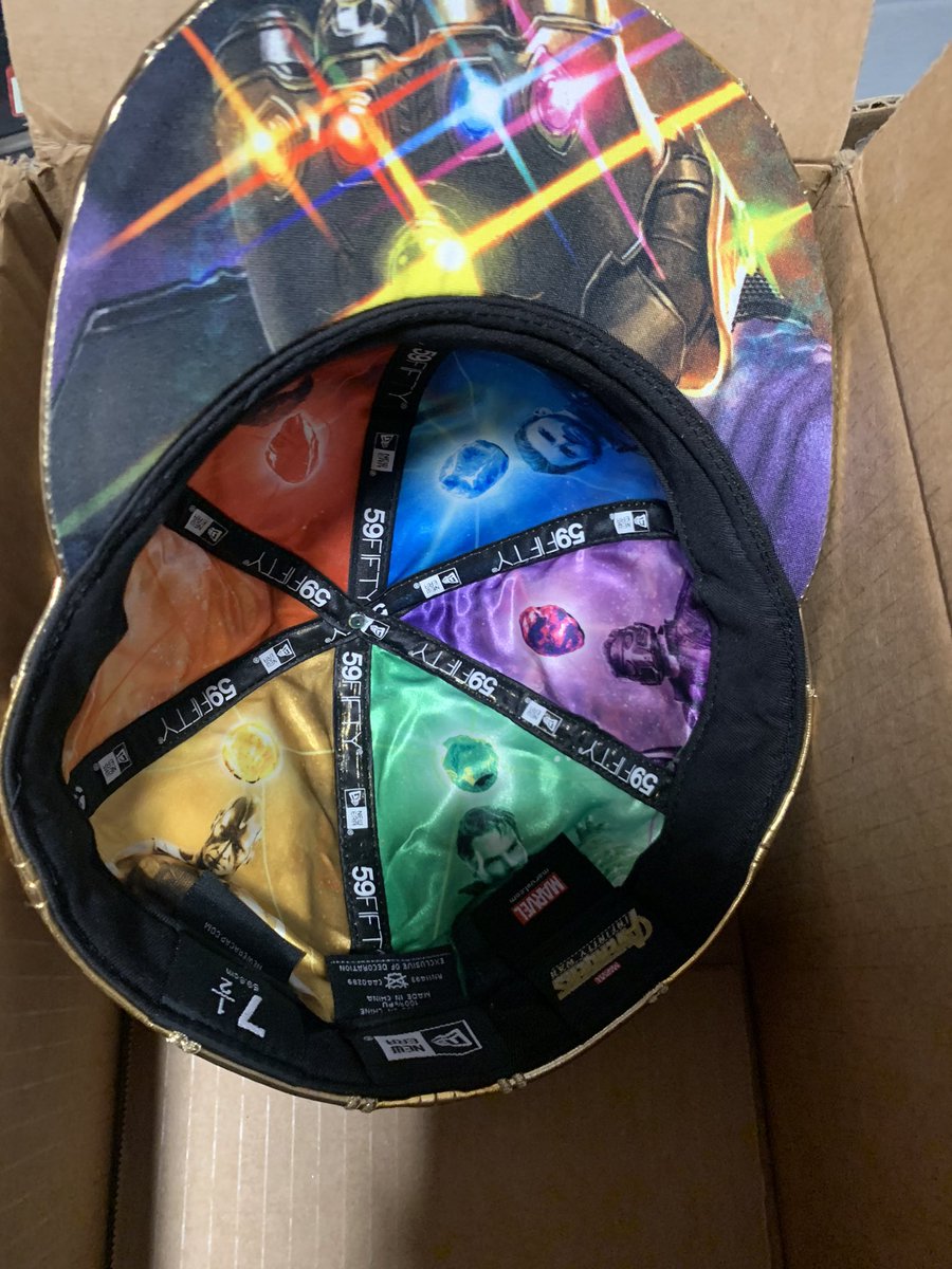 Rockin_NewEra84's tweet photo. “….I am…. inevitable….”
HAD to buy this when I stumbled upon it for a cheap price! Not my size but at least I have it in my collection now 🙌🏻 @NewEraCap @SuperHeroStuff #marvel #infinitywar #thanos #infintygauntlet https://t.co/bTa5RdCrsA