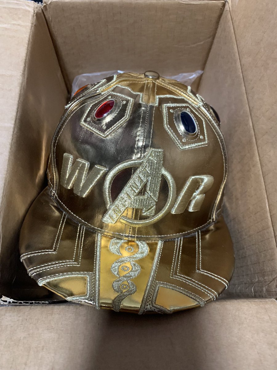 Rockin_NewEra84's tweet photo. “….I am…. inevitable….”
HAD to buy this when I stumbled upon it for a cheap price! Not my size but at least I have it in my collection now 🙌🏻 @NewEraCap @SuperHeroStuff #marvel #infinitywar #thanos #infintygauntlet https://t.co/bTa5RdCrsA