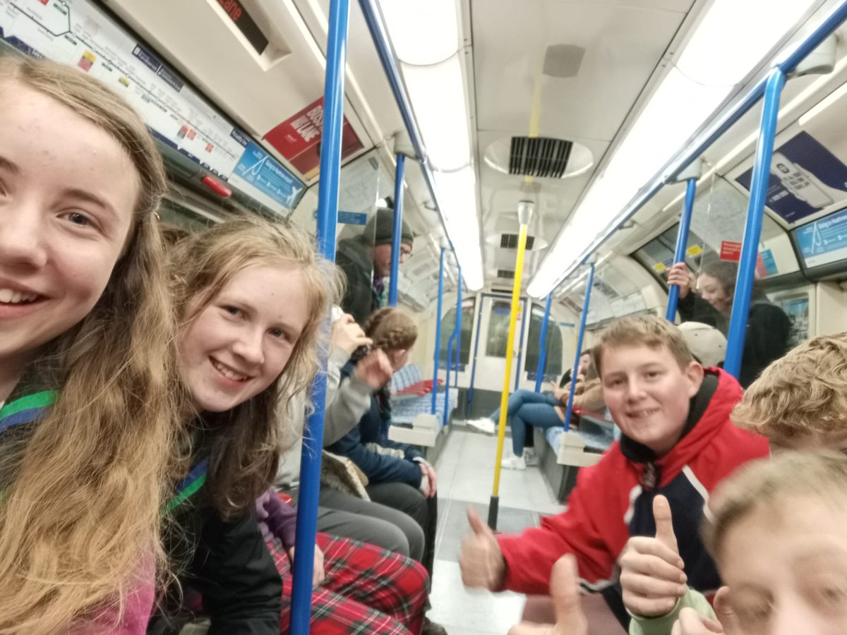 dim ddraig esu tweet media