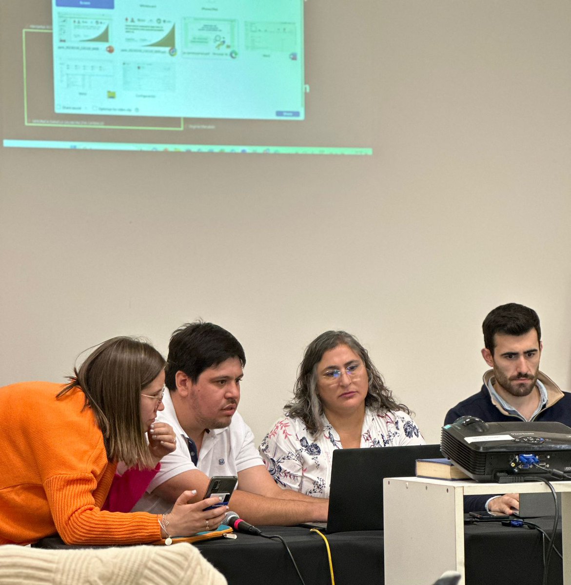 Jornada de actualización sobre Sistema Rh, en Ciudad de Paysandú.
Extraordinario instancia de intercambio con profesionales de distintos departamentos del país y Latinoamérica.