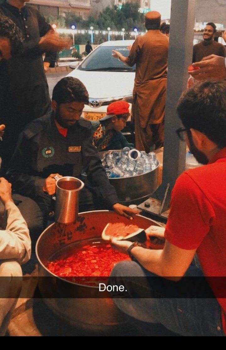 ShaheerFnn's tweet photo. Alhamdulillah, we have managed to conduct 2 iftar drives this Ramadan.
Distributed a total of  around 1000 boxes, 1000 water bottles and Rooh Afza juice.
Still left with a small Amount and planning to conduct another one.
Still collecting donations.
Any amount helps;) 
JazakAllah https://t.co/JzlcOlHJyF