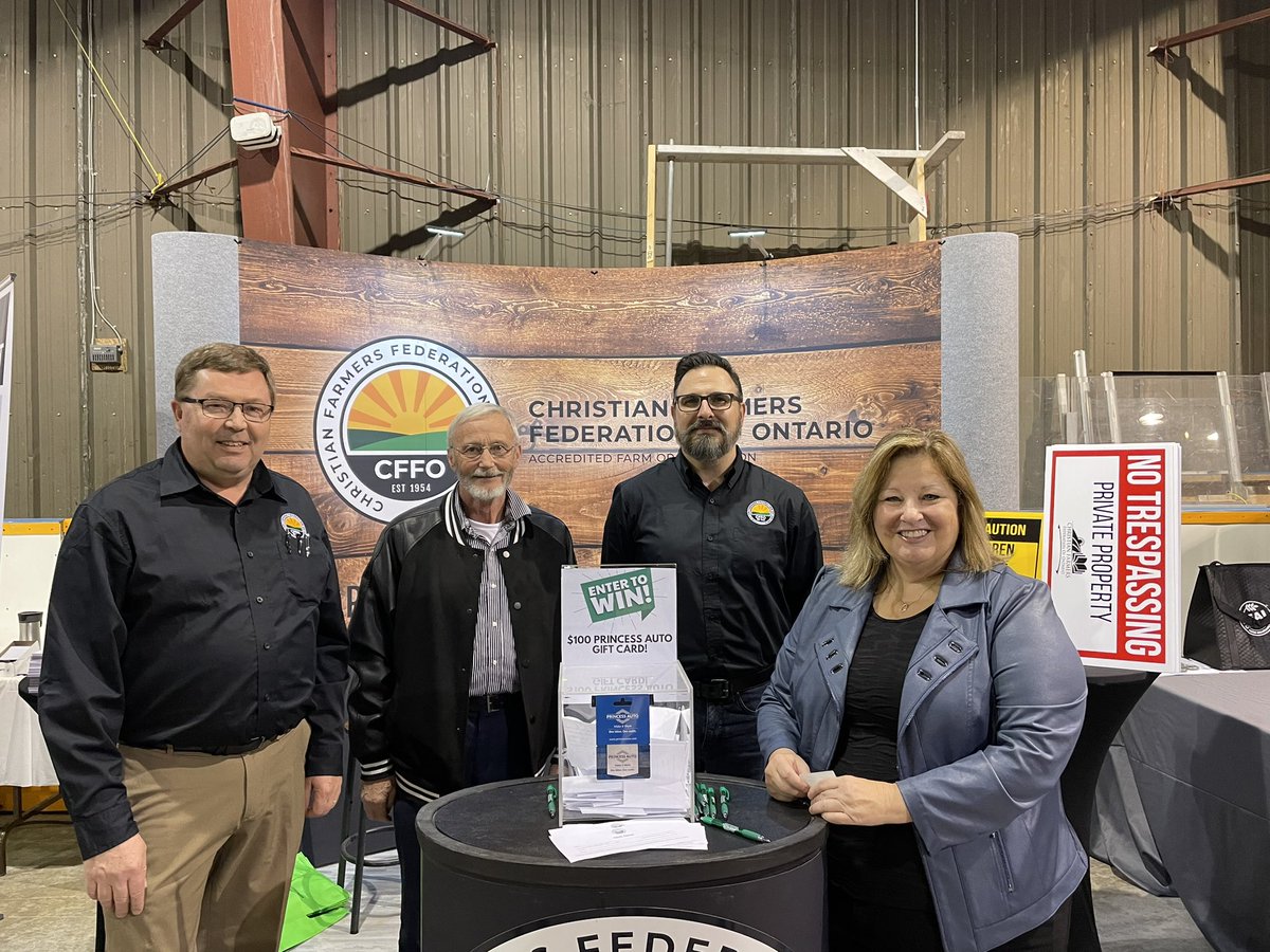 LisaThompsonPC's tweet photo. It was great to be back at the @EarltonFarmShow Show to meet with exhibitors & visitors! Appreciated the chance to catch up with @GeorgePirieMPP at the show too! We spoke of how our govt is investing in ON’s ag & food industry in support of farmers across the province! #FarmNorth https://t.co/0OeE6aFvU8