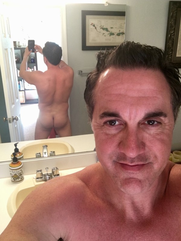 ConvincingStr8s's tweet photo. 😋 Playing with sexy daddy Luke 😍 #straightmen https://t.co/Zg85heynDS