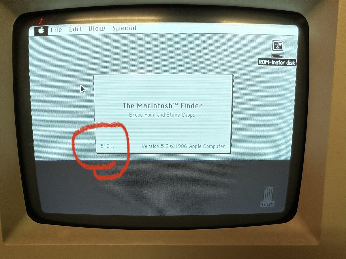 infinity5750's tweet photo. The Fat Mac Switcher, second test is done. I'm a rather cautious person😂, so I do a lot of universal PCB testing. Check the position of the switch, the position of the connector, seems OK
#SatanicMacClub #KerosMacMods #Macintosh #FatMac https://t.co/G6xr1RMySv