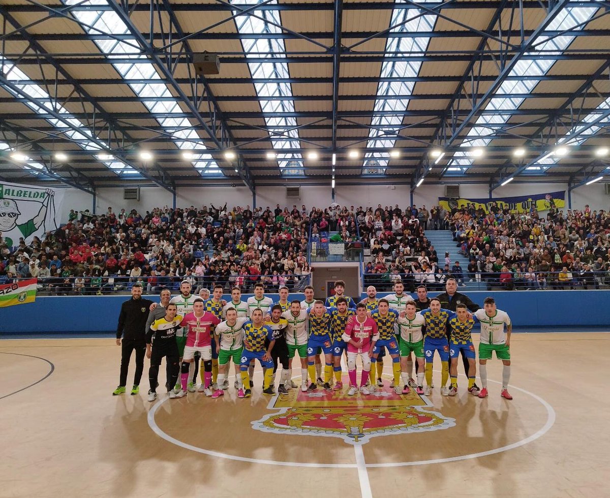 FS_Albelda's tweet photo. Esto es La Rioja, esto es Fútbol Sala
@villadequel @fedriojafutbol
#futsal #futsalriojano #fsa #fsalbelda https://t.co/SNsVg7cOT5