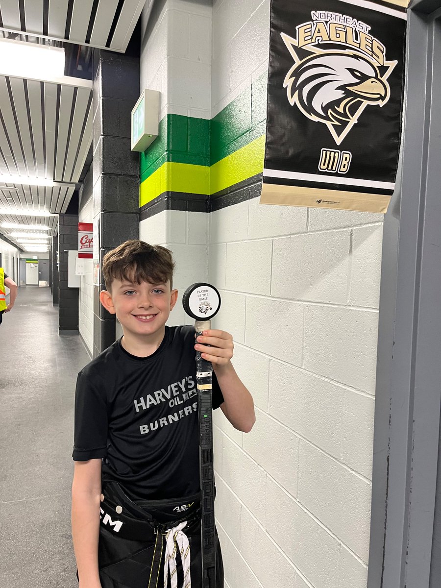 EaglesU11B's tweet photo. An intense game against Deer Lake, ending in a tie. Great playing by both teams keeping us in our toes right up to the final buzzer.
Our POG with a deuce of goals is Nick Hayward https://t.co/oddR6Wtmoh