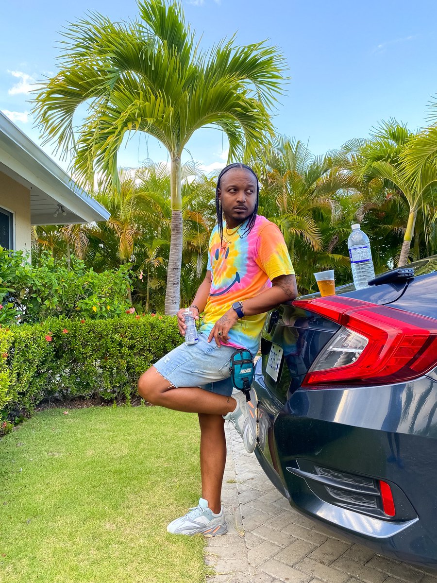 YunGAmari's tweet photo. A week ago ! VaCae Weekend ☀️🏖️
#aquaholixfete 💦
#vacaeweekend https://t.co/m94emFuuee