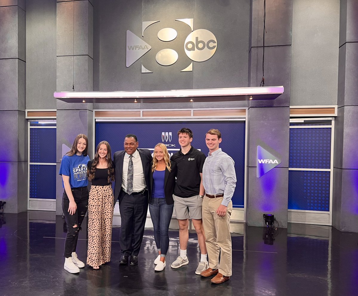 NDNSsoftball's tweet photo. Congratulations to Kadin Vire for being selected to be featured on WFAA’s Scholar Athlete of the Week!! We are so proud of your accomplishments! Her air date will be April 30th @ 10:45 pm. Make sure you TUNE IN https://t.co/T9jNLnIUdm
