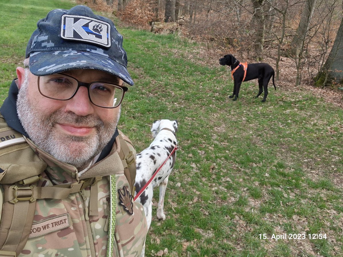 MatthiasH25's tweet photo. #Titus #Deutsche #Dogge #greatdanes #greatdanesofinstagram #greatdanecentral #greatdanesunleashed #matthias #lovedogs #dogsofinstaworld #dogstagram #greatdanesofinstagram #Abby #hiking #dogswhohike #deutschedogge https://t.co/IANV4Acc7s