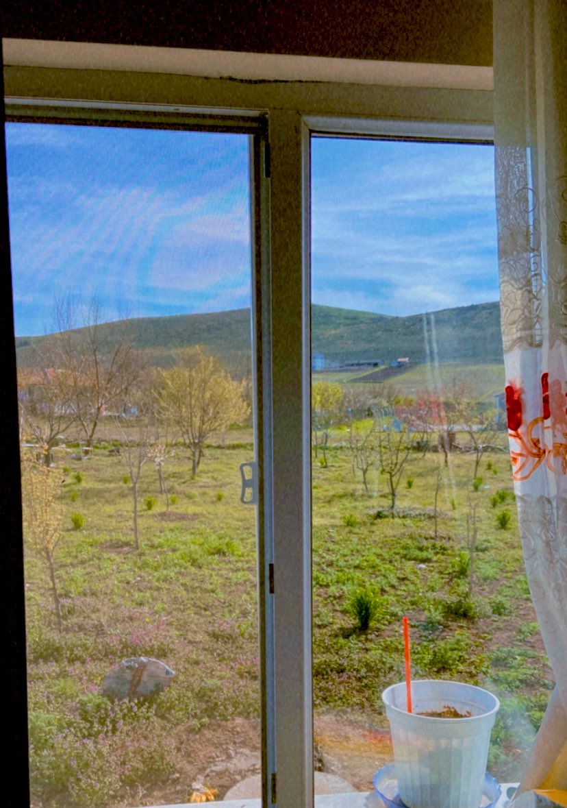 esmnce's tweet photo. @Ky82ky Ankara bozkırında şimdilik idare ediş şekli……. https://t.co/l3cOueaiYh