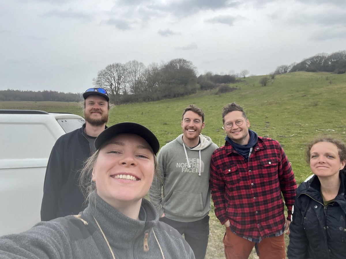 wild_soil's tweet photo. 5 days
6 fieldwork fanatics
40 km traversed 
175 soil GHG fluxes and topsoils sampled

@n_philipsen and @joanneokeeffe96 completed the first of 4 megacampaigns at Molslaboratoriet (@Naturhistorisk) with lots of help from @Jeep4byFour, @RiisSoil, @EcologyRoo and Heidi Larsen🌳 https://t.co/TzoGcITrFT