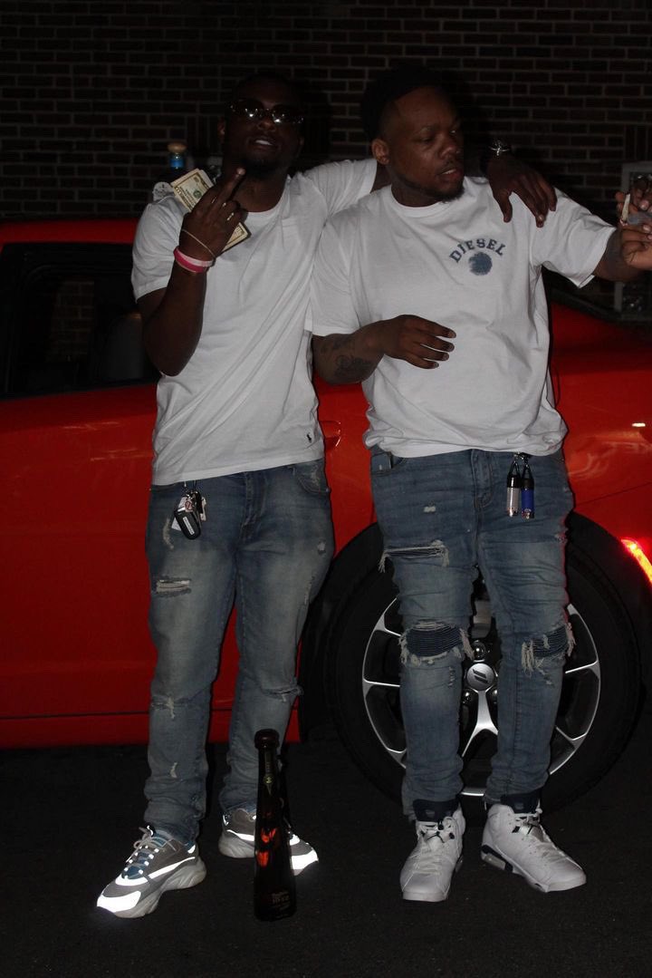 410_rodd's tweet photo. Really was out there onnat block more than a stop sign🛑, really tryn get to the top it’s like rock climb🏔️, how tf u want me act if I am not fine💯 #MMH #FreedaBand https://t.co/5iYzNZKRfM