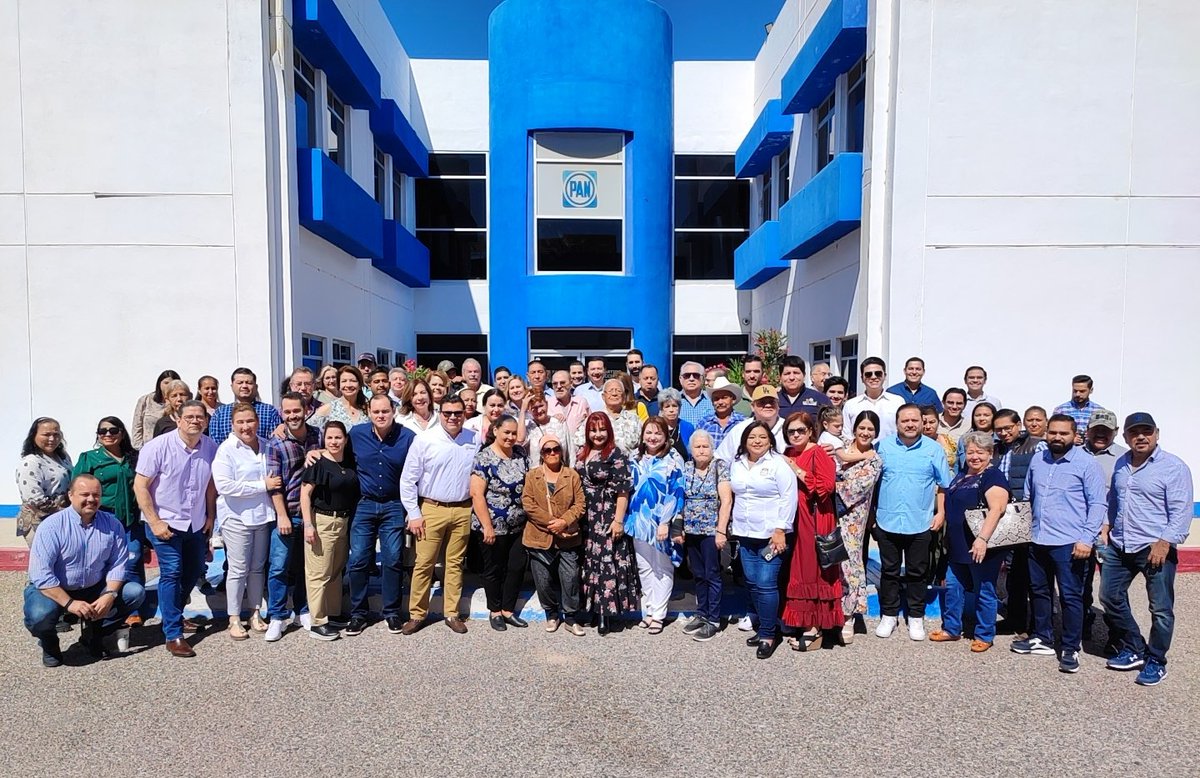 PAN_Hmo's tweet photo. Las y los regidores del PAN fueron los invitados este sábado en nuestra #ReuniónInformativa, donde hablaron del trabajo que realiza el @HermosilloGob que encabeza el Alcalde @tonoastiazaran para transformar Hermosillo y llevar mayores beneficios a las familias #ElPANGobiernaMejor https://t.co/WEov7jpcE0