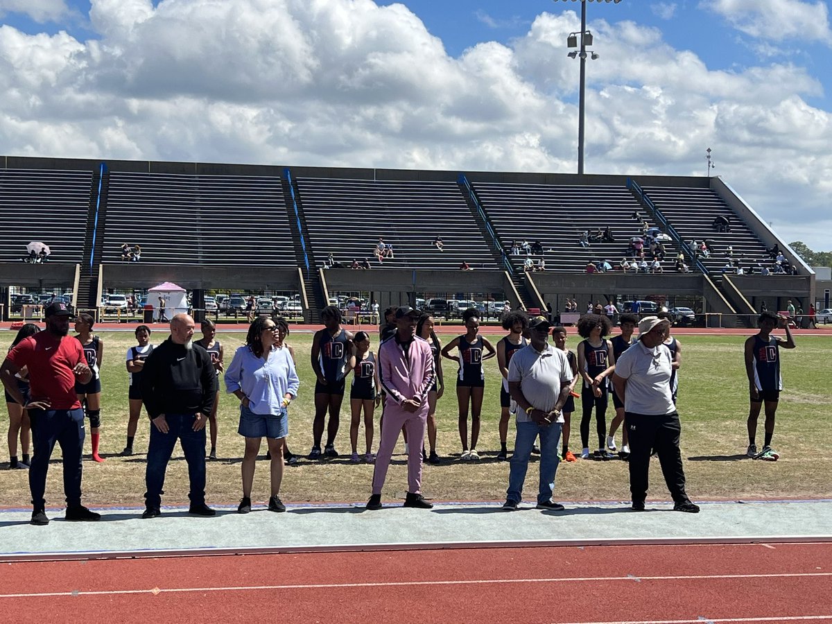 _dhsathletics's tweet photo. Great day at Todd Stadium celebrating our DHS legends of Track &amp; Field! 🔴🔵🏃🏃‍♀️ https://t.co/7WwoAY68dd