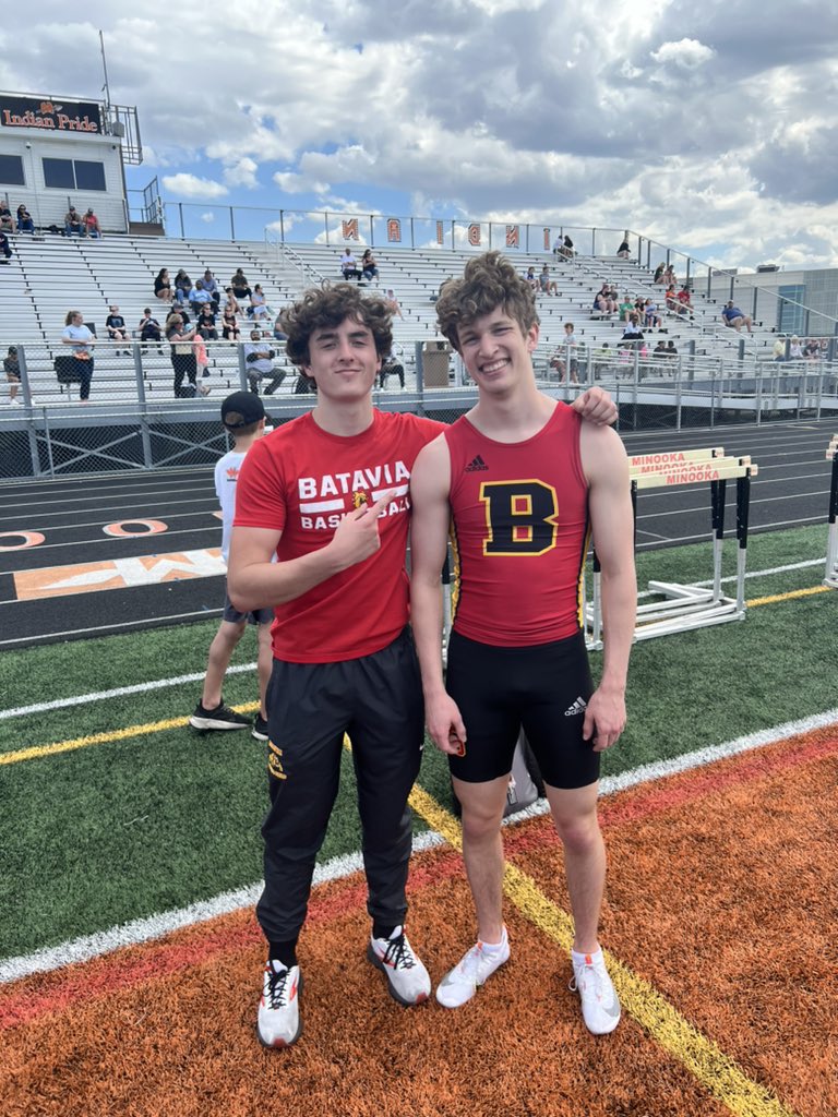 CoachKelsay's tweet photo. PRs for ALL the 110 HurdleBoyz!! Mathews 7th in Varsity, Perkins and Gandy place 4th and 5th in Frosh/Soph! https://t.co/AyDdFu9L13