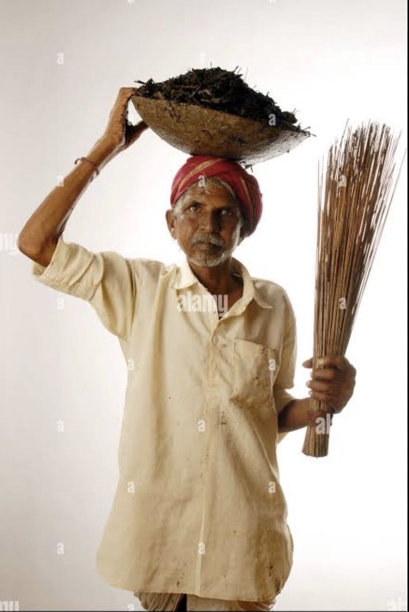 subhan499635332's tweet photo. Sweepers are saving many lives, many nation and many families, if sweepers should not clean the garbages then it reacts with sun shines and produces 52 kinds of cancers. Real Superheroes 🫡🫡 🫡 #Lahore #KeepLahoreClean #OurRealHerosLWMCWorkers #LWMCtruckArt https://t.co/cEnEa2txDR