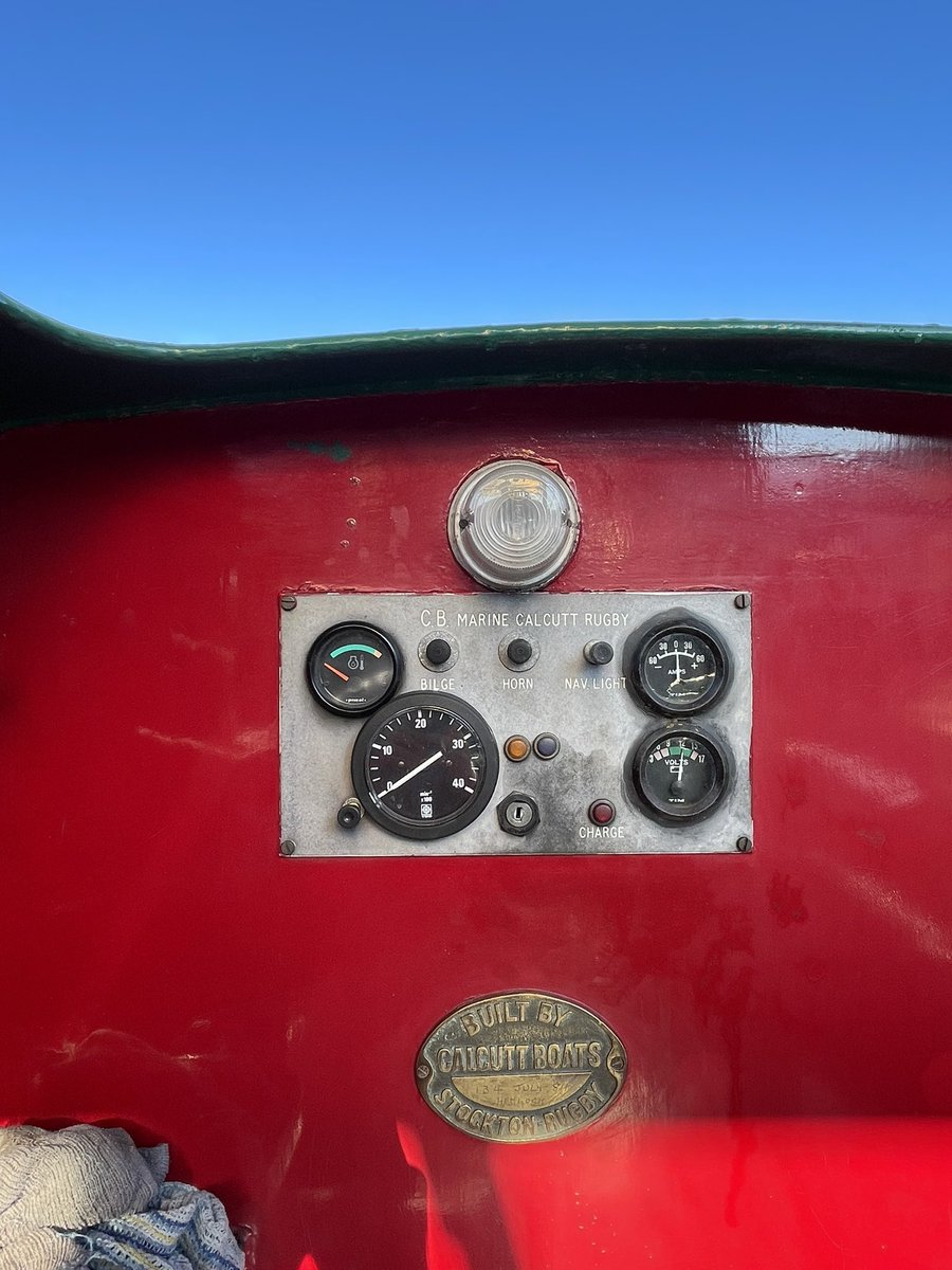 Niki Russell tweet media