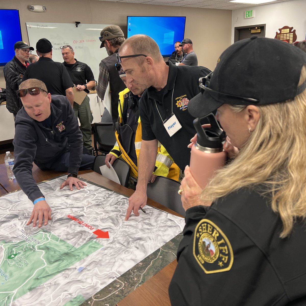 #ICYM We are participating in a multiagency wildfire #TRAINING and LookoutAlert TRIALRUN w/ <a href="/FireFoothills/">Foothills Fire Protection District</a>, <a href="/GFR_co/">Genesee Fire Rescue</a> in the Genesee area.  This is NOT a real fire. (Sign up for Lookout alerts at Smart911.com) Working to make #JeffcoBetterTogether foothillsfire.colorado.gov/news-article/m…