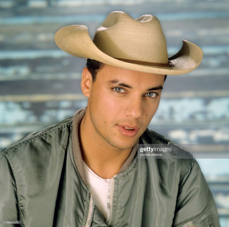 barbaravitali2's tweet photo. Remembering #NickKamen April 15,1962_May 4,2021 (Age 59) #EachTimeYouBreakMyHeart #Pop https://t.co/qT492j7zoT