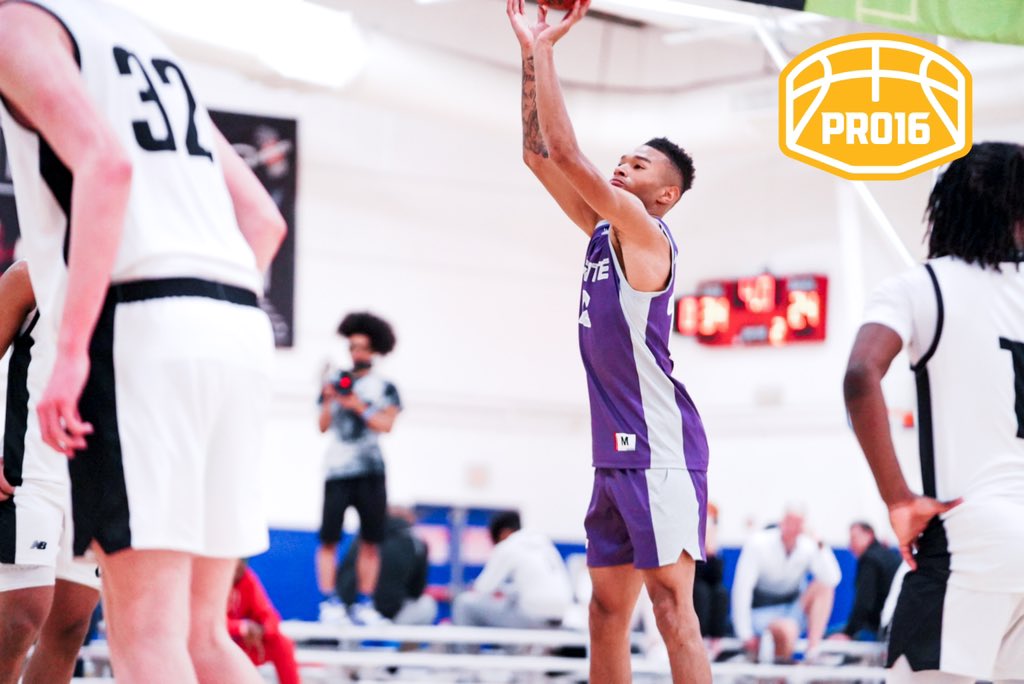 PRO16League's tweet photo. .@LaElite_Sports PRO16 17U 📸

#WhosTheNXTPRO https://t.co/QeJwa94Yr5
