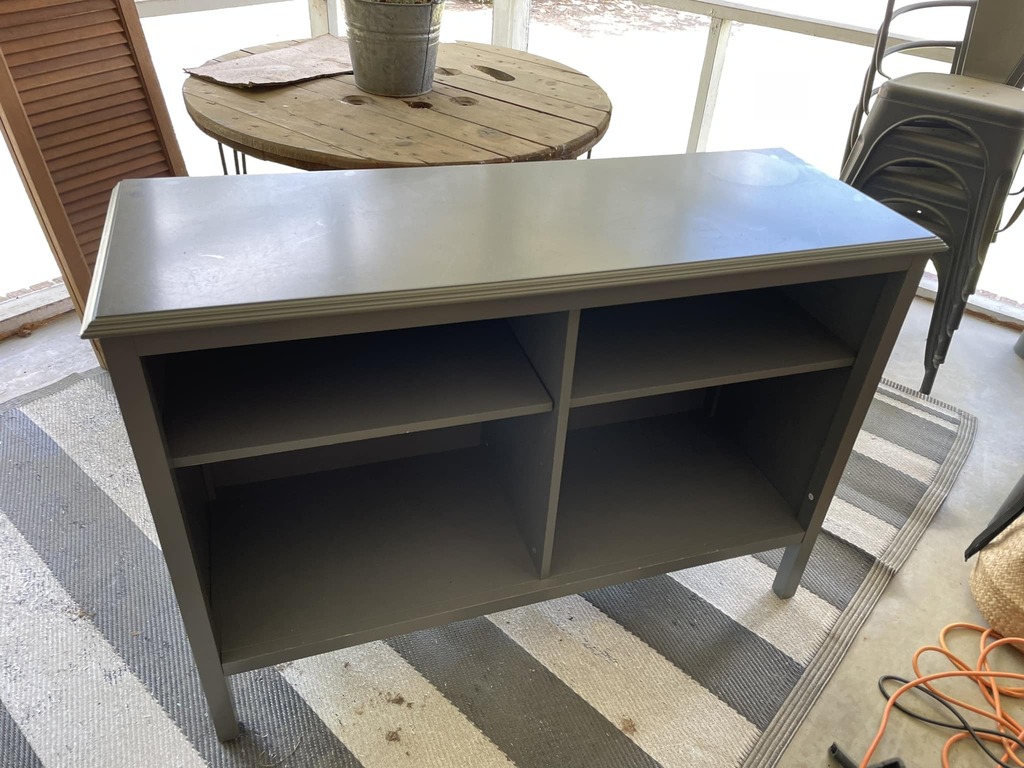 blake_moseley's tweet photo. Book shelf for sale. $40 https://t.co/am5xAWB5TY https://t.co/lHzjsmkBn3