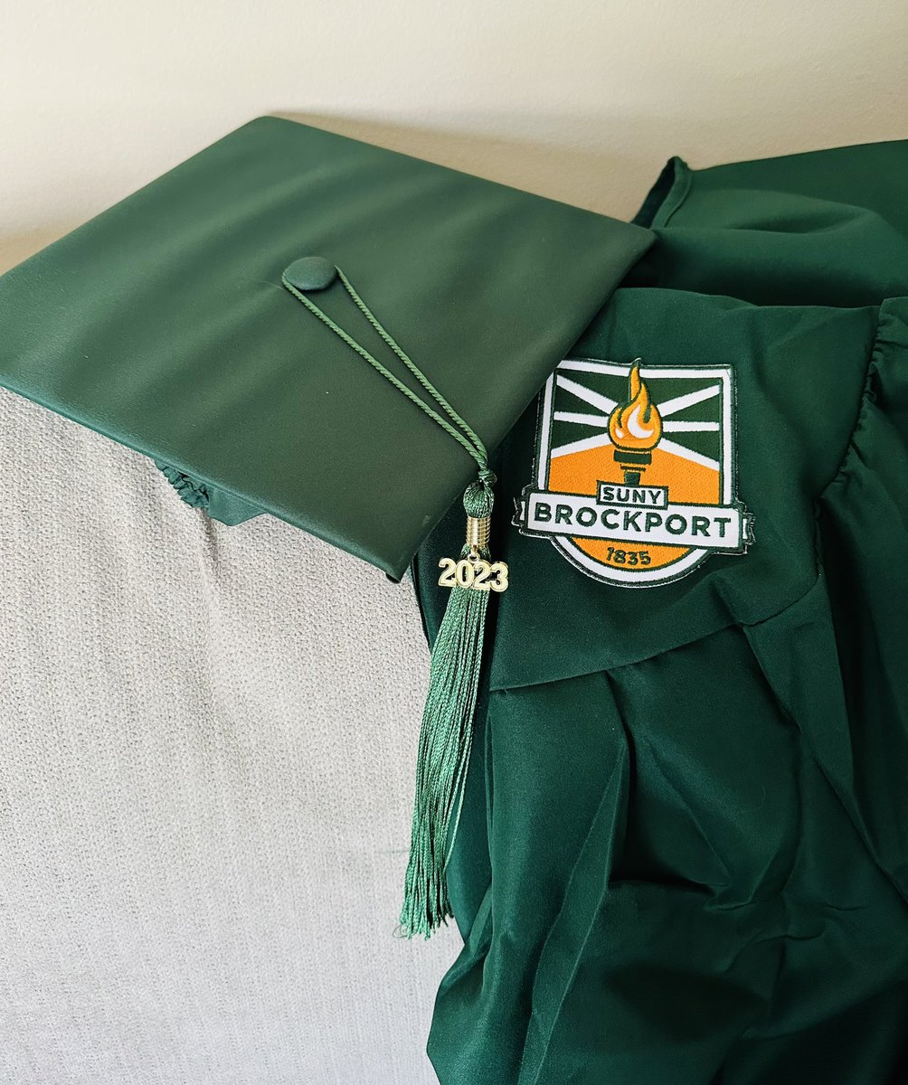 cbarberaRN's tweet photo. It’s the final countdown! 🥳 3.more.weeks! 👩🏻‍🎓 #BSN @Brockport https://t.co/jnz4Ef8H9n