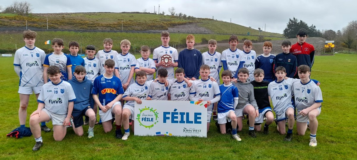MayoGAA's tweet image. John West U15 B Feile Hurling Final.

Well done to Claremorris Hurling Club today's Feile B winners 🏆

Presentation made Sean O Raghallaigh Hurling board chairman.

#mayogaa  #hurling #johnwestfeile @Claremorrishurl