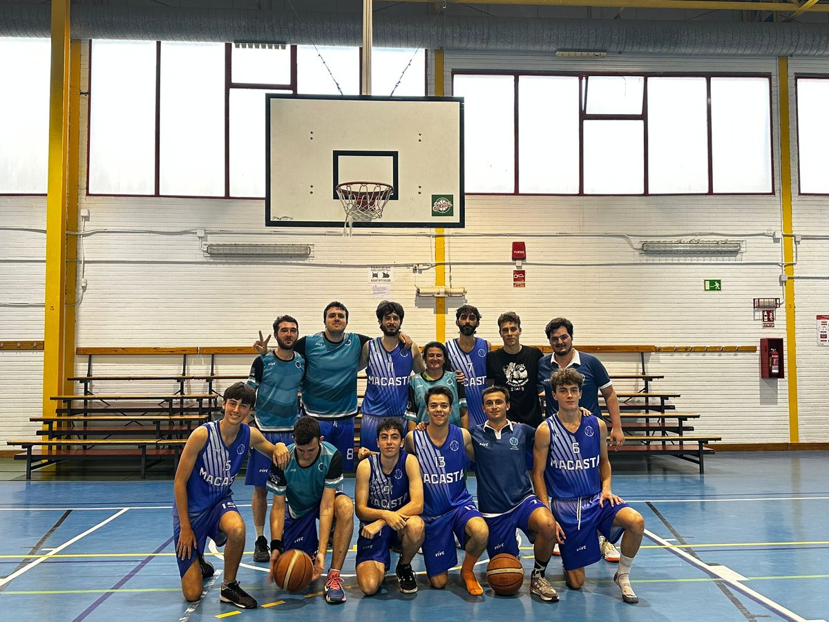 Estos caballeros son nuestro senior masculino. Hoy han conseguido meterse en la fase de ascenso. Las derrotas de la temporada pasada se han convertido en alegrías. Felicidades, nos sentimos muy orgullosos de vosotros! . Gran trabajo de <a href="/martabenitez15/">Marta Benítez</a>