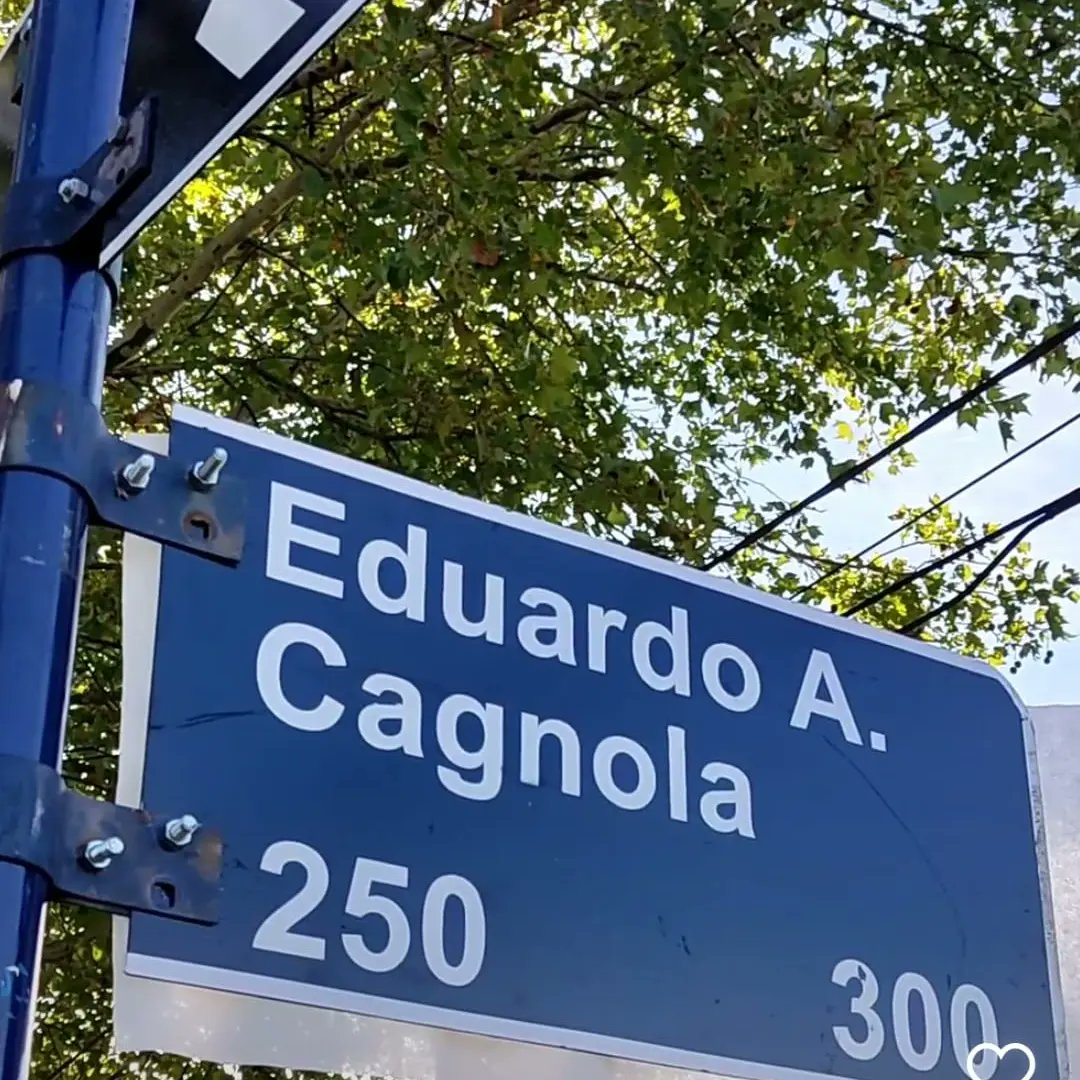SadopJunin's tweet photo. Sadop en la ciudad de Chacabuco en Acc Hipólito Yrigoyen participamos de un acto conmemorativo en donde se colocaron los carteles con los nombres de desaparecidas/os en la dictadura militar.
Gcias a la C de Memoria y Just de Chacab por invitarnos
#NuncaMás
#MemoriaVerdadJusticia https://t.co/dOxu0ujP1R