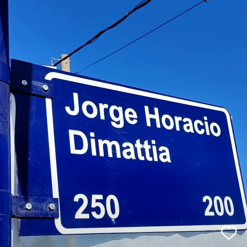 SadopJunin's tweet photo. Sadop en la ciudad de Chacabuco en Acc Hipólito Yrigoyen participamos de un acto conmemorativo en donde se colocaron los carteles con los nombres de desaparecidas/os en la dictadura militar.
Gcias a la C de Memoria y Just de Chacab por invitarnos
#NuncaMás
#MemoriaVerdadJusticia https://t.co/dOxu0ujP1R