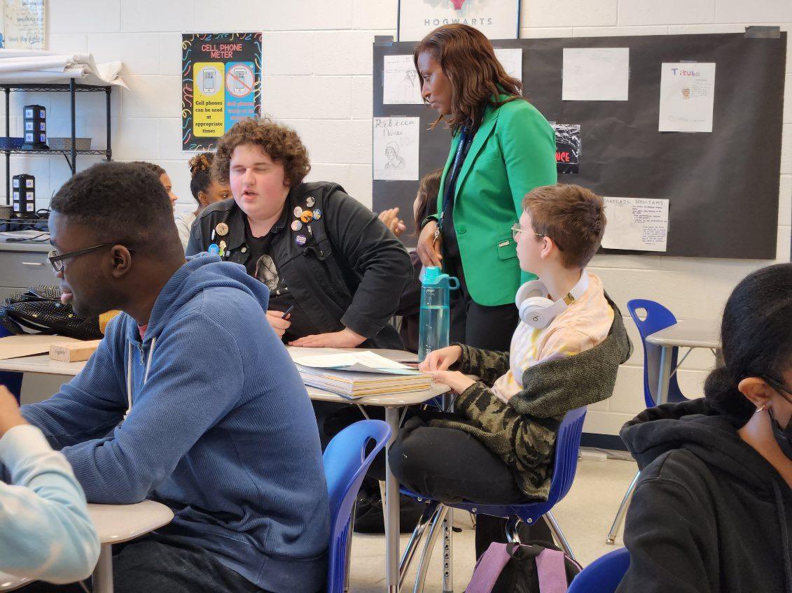 PWCSNews's tweet photo. Superintendent @LDMcDade stopped in @colganhs yesterday and witnessed students and educators hard at work in math and language arts classes. https://t.co/kIAmY32ldS