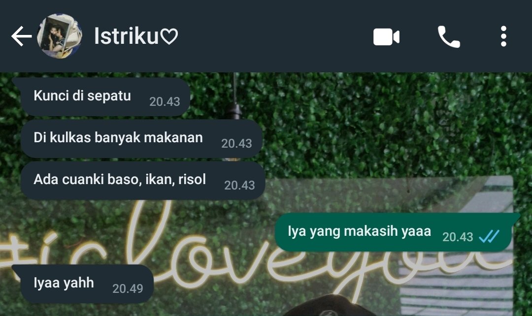 SihungMaung_'s tweet photo. Ga terlalu di ambil pusing masalah penutupan gak sesuai, stadion bisa full flare terus ketemu banyak temen² sama di wa gini sama istri aja udah keobatin....
#Savedonald #TeddyOut https://t.co/TXnnvdISkH