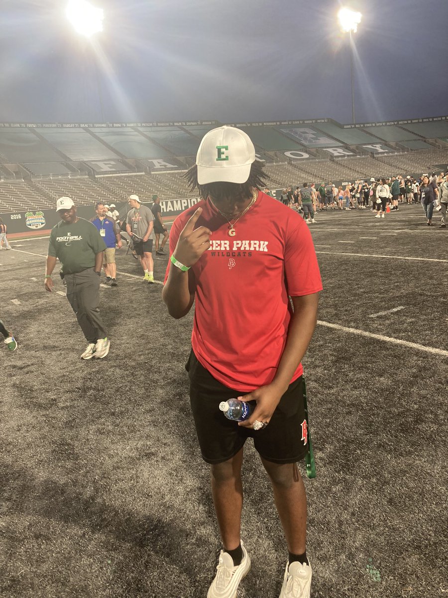 GtfreshP's tweet photo. IβM BLESSED TO SAY IM COMMITED TO EASTERN MICHIGAN UNIVERSITY π¦
π¦
π¦
π¦
π¦
π¦
@Coach_Creighton @CoachBoAlex @CoachBenNeedham #GoEagles π©Άππ©Άππ©Άππ©Άππ©Ά https://t.co/Fcly3R1T1u