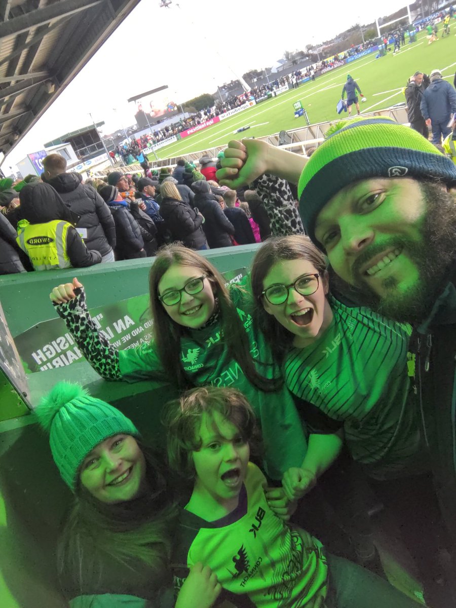 KennedyGerard's tweet photo. Last home game of the season, middle child getting to mascot #fuelforconnacht https://t.co/TfTrdxMTUi