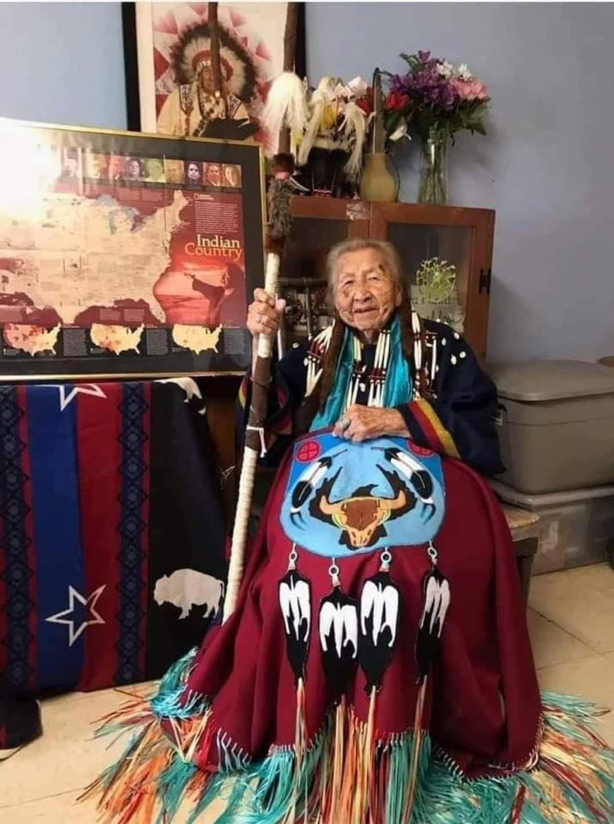 powwownatives's tweet photo. 15 REMINDERS FROM THE ELDERS:
1. Get up with the sun to pray. Pray alone.
2. Be tolerant of those who have lost their way. Ignorance, presumption, anger, jealousy and greed come from a lost soul. Pray for them to find guidance. https://t.co/Wmu3xuEt8v