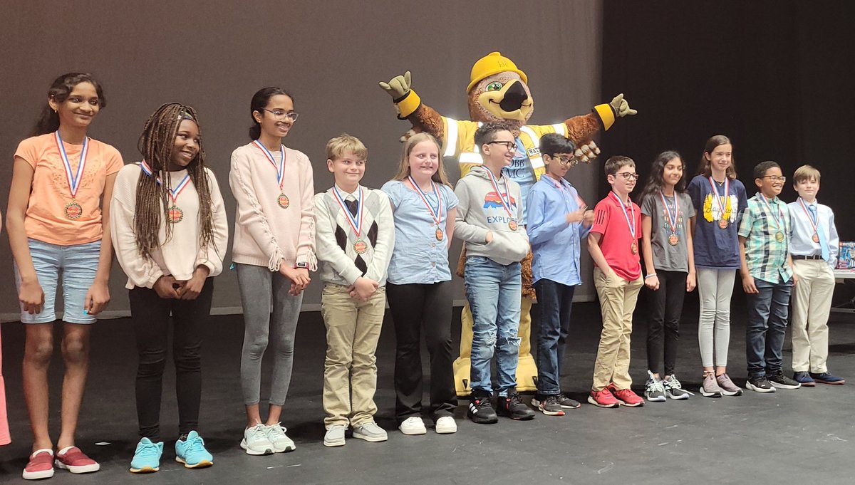 MsPowellEdCoach's tweet photo. Had a great time serving as a judge for the @cobbscience Elementary Science Fair! Absolutely blown away by the amazing projects &amp; so proud of our @NESBraves that participated and placed! https://t.co/sQOWny7IWG