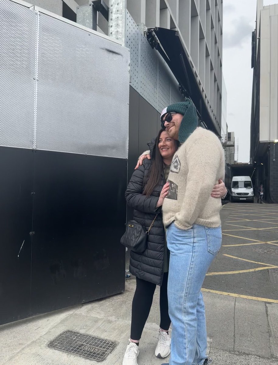Natalie_Ferg's tweet photo. Dublin round 2 ❤️ #samsmith https://t.co/jJ7zhBhFcM