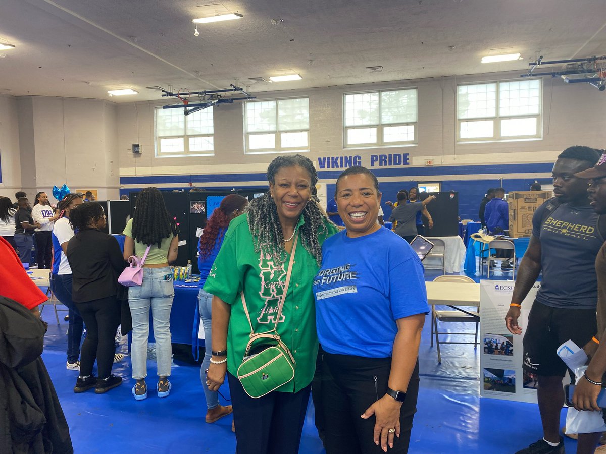 ECSU Digital Media tweet media