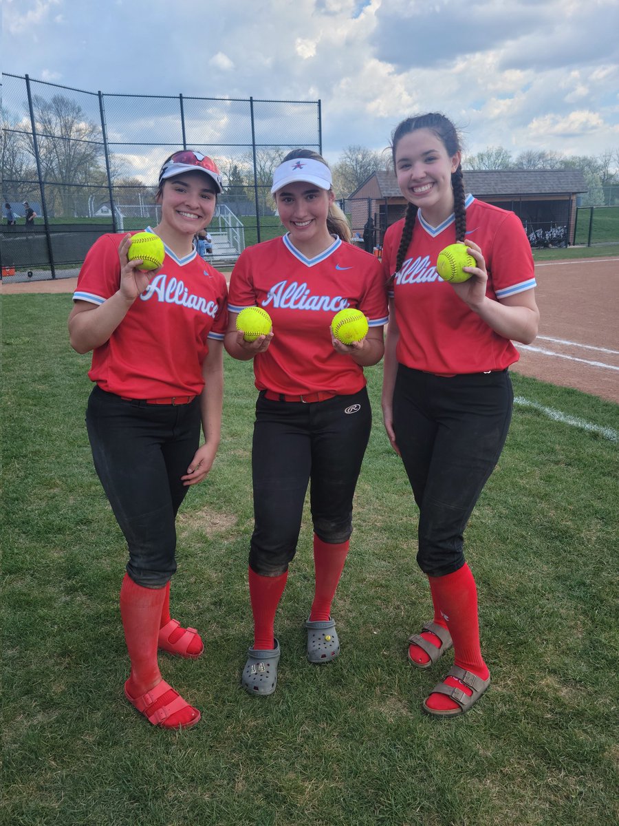 AllianceGirlsSoftball (@alliancesball) on Twitter photo Varsity ends the week with two more wins! The girls get a well-deserved break tomorrow and Monday! Back at it on Tuesday. Shout out to our three seniors, Emma, B, and Meg! HR Club keeps getting bigger. <a href="/gatorfalkner/">CoachFalkner</a>, I think it's all the weight training 💪❤️💙🥎 Varsity ends the week with two more wins! The girls get a well-deserved break tomorrow and Monday! Back at it on Tuesday. Shout out to our three seniors, Emma, B, and Meg! HR Club keeps getting bigger. <a href="/gatorfalkner/">CoachFalkner</a>, I think it's all the weight training 💪❤️💙🥎