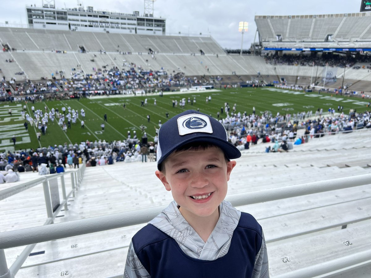 christinakwebb's tweet photo. @beaver_stadium https://t.co/GNj1BDsn9X