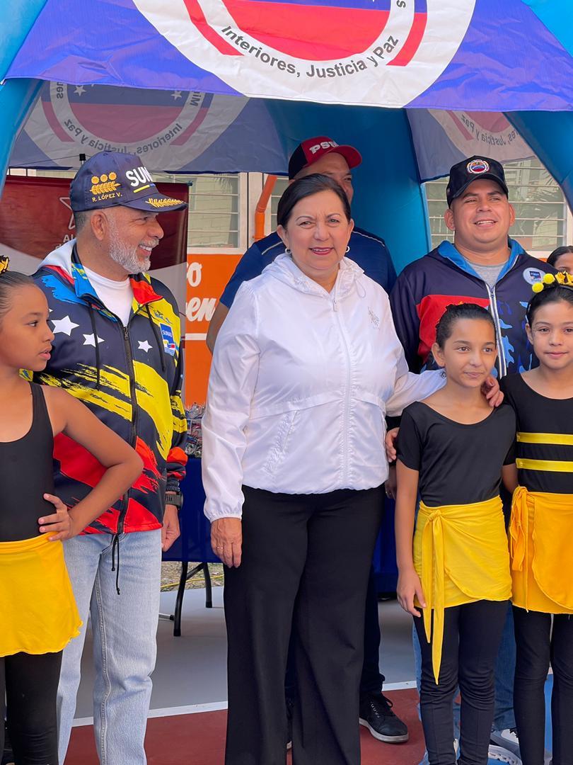 Este espacio es uno de los 567 recuperados como parte del plan nacional de rehabilitación de canchas dignas para las comunidades. Estamos cumpliendo cabalmente con las tareas que nos asigna el Presidente <a href="/NicolasMaduro/">Nicolás Maduro</a> con y para el Pueblo Soberano
 
¡Juntos por la Vida y la Paz!