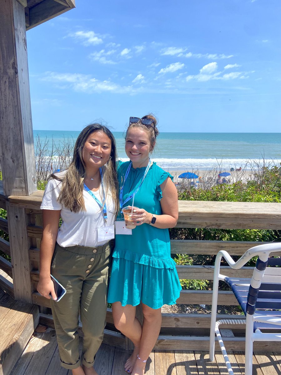 madeline_ketner's tweet photo. Not a bad place for a conference! ☀️ We are enjoying our last day of the 30th Annual Conference on Comparative Cognition - it has been wonderful! #co3_2023 https://t.co/axmpqGym1E