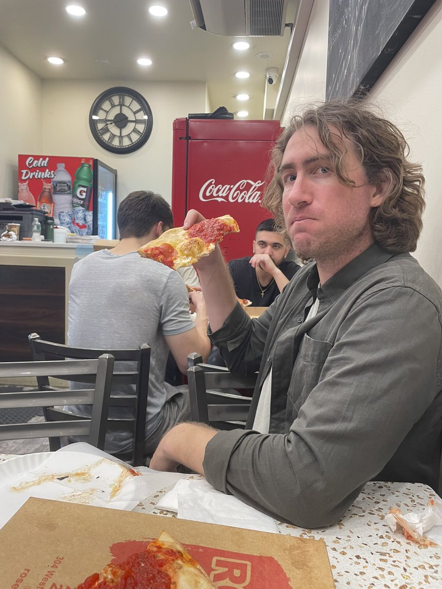 DC!! Where should we eat dinner tonight after our <a href="/930Club/">9:30 Club</a> show?

Last night after NYC show, we chomped some slices at Rosetta. The Margherita was strong!

#dc #WashingtonDC #930club