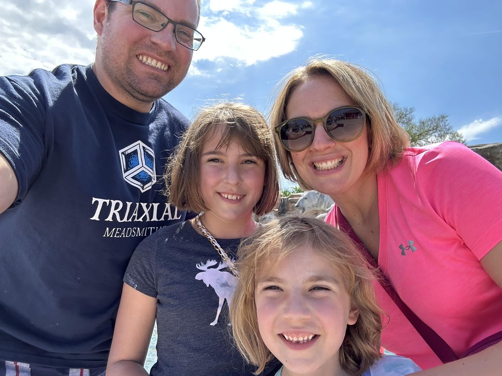 Marshall random adventure to The Toledo Zoo instagr.am/p/CrEMvzostmO/