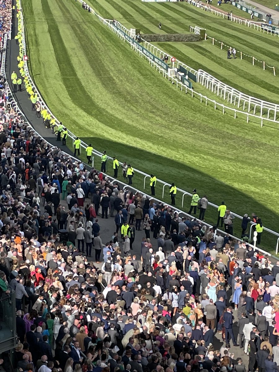 Thin blue or yellow line in advance of the running of the Grand National
